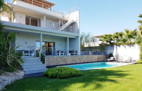 CANNES CROIX DES GARDES VILLA T6 CALIFORNIENNE de 300m2 AU CALME
