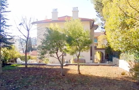 CANNES BAS OXFORD VILLA  T7 INDIVIDUELLE 260M2 JARDIN SUD 560m2 PISCINABLE POSSIBLE GARAGES