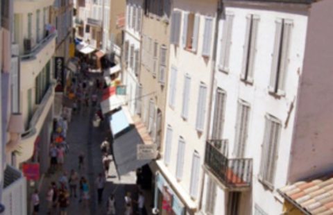 CANNES CENTRE IMMEUBLE DE 200M2