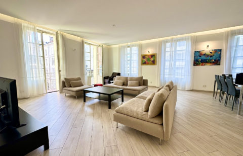 CANNES CENTRE BANANE T3/T4 SUD 96M2 TERRASSES SUD