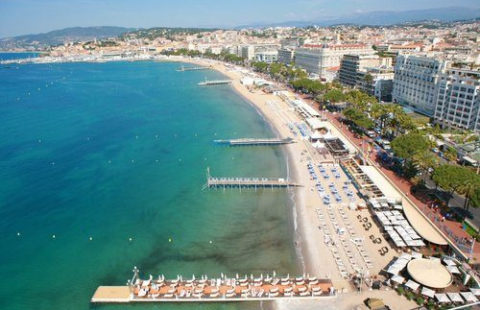 CANNES CROISETTE MUR COMMERCIAUX
