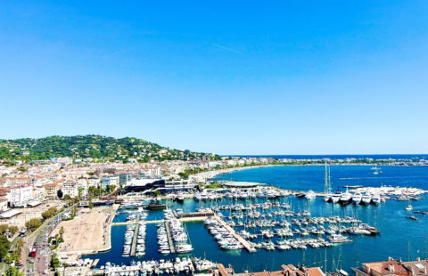 CANNES PLEIN CENTRE RESTAURANT 164M2 AVEC 104 COUVERTS SUD