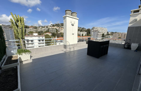 CANNES BASSE CALIFORNIE T4 DE 130M2 TOIT TERRASSE 78M2