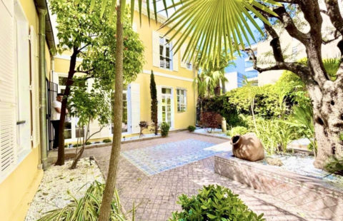 CANNES CENTRE RARE VILLA T4 DE 131M2 TERRASSE DE 105M2